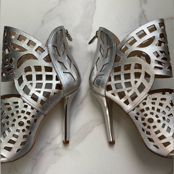 BCBG Maxazria Maven metallic silver heels - Picture 3 of 7
